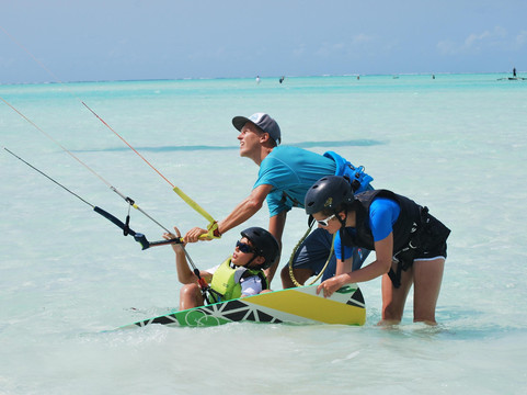 Kitesurf Fuerteventura FuerteActive Kite School-科拉雷侯必去景点