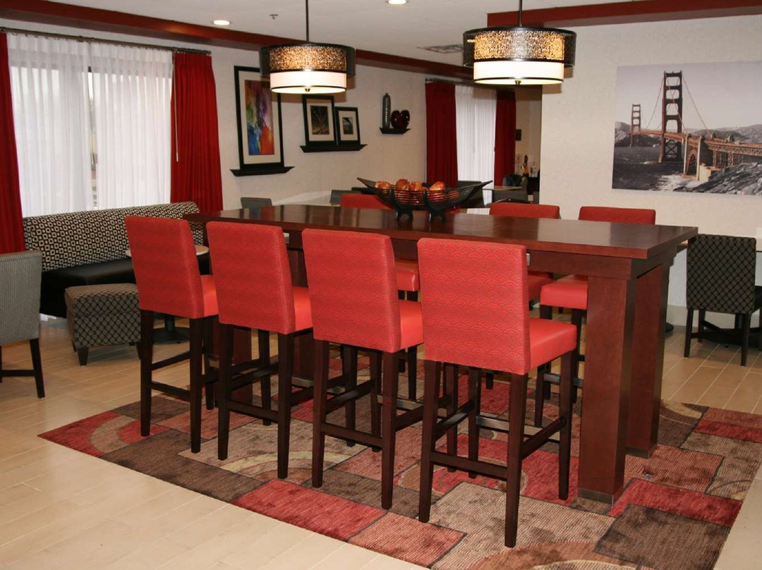 Hampton Inn Kansas City/Blue Springs主图