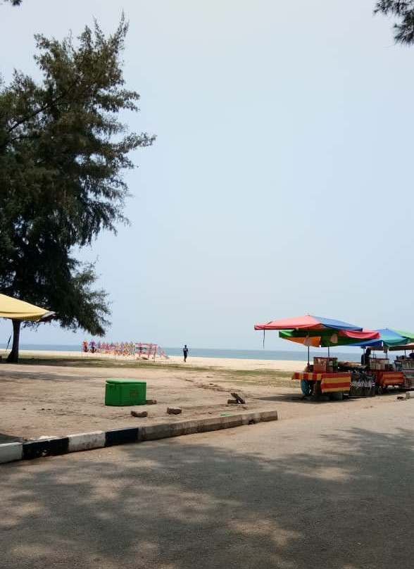 Batu Burok Beach-瓜拉丁加奴必去景点