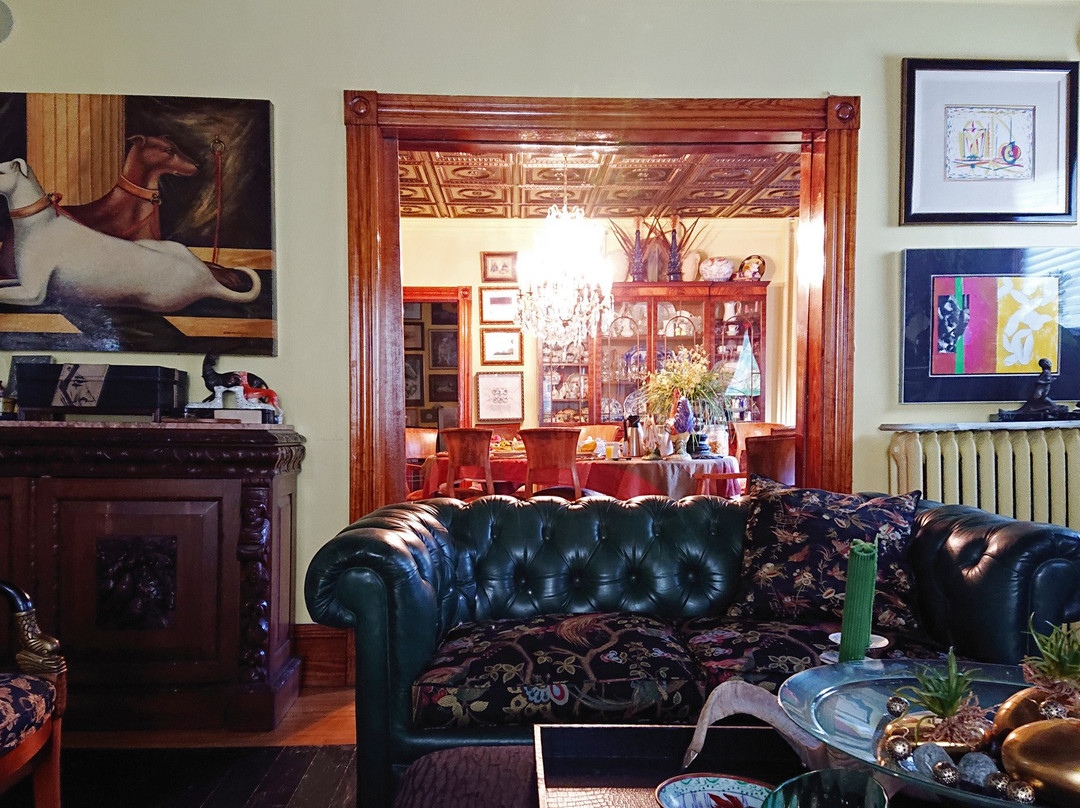 The Coach House主图