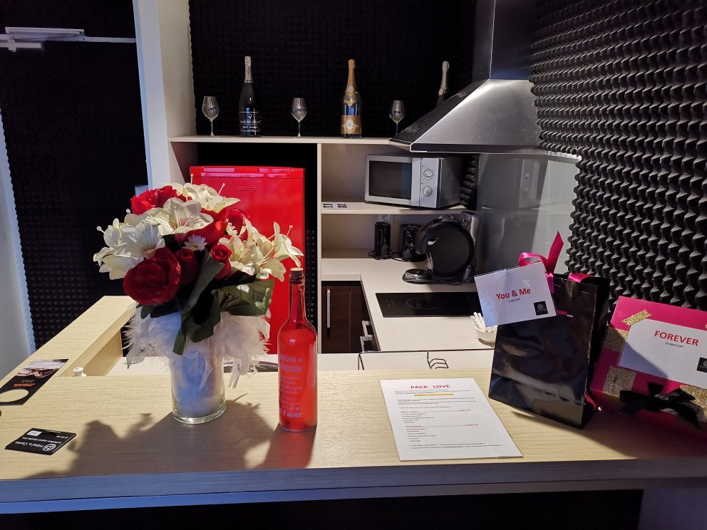 Hôtel Du Centre主图