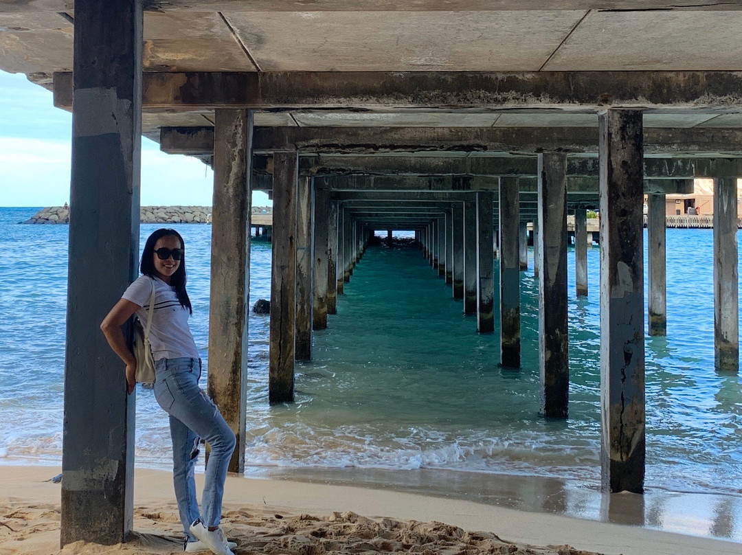 Makai Research Pier-威玛纳诺必去景点