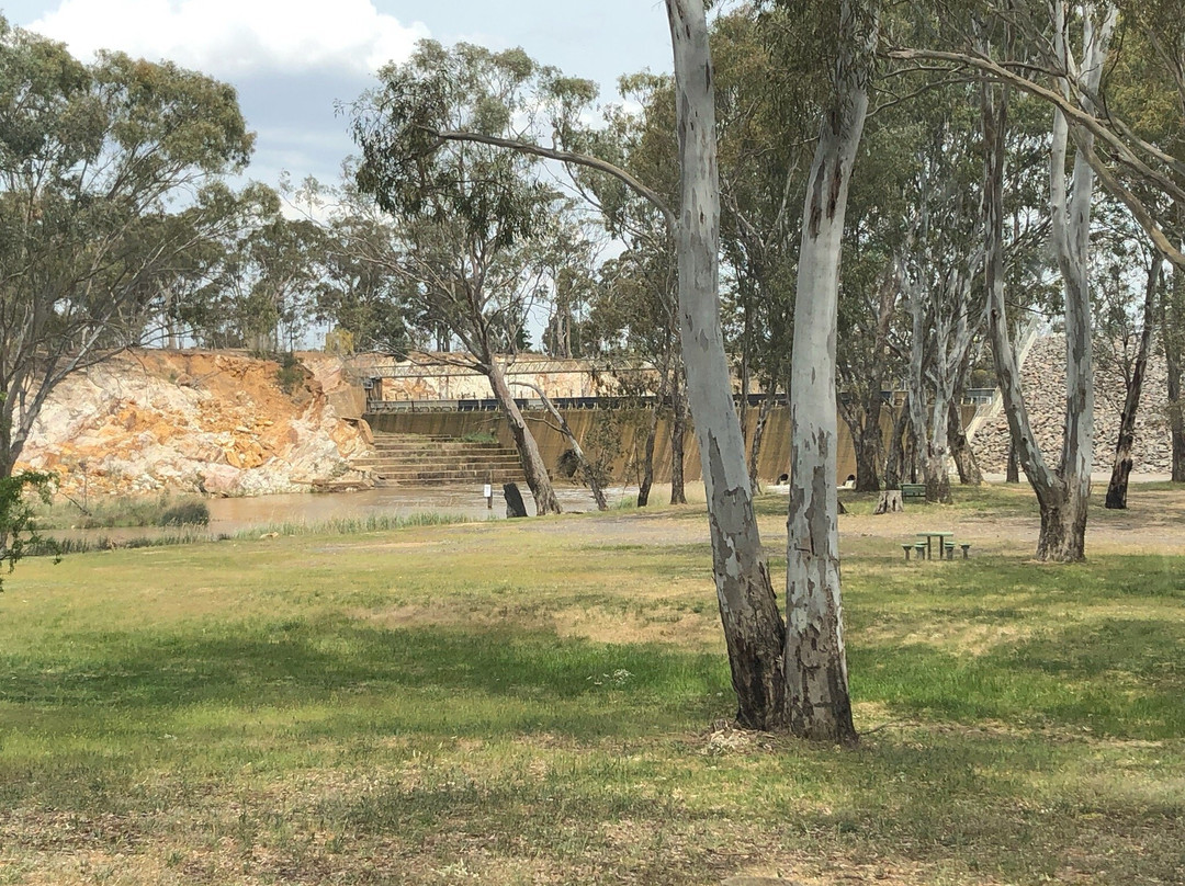 Laanecoorie Reservoir-Dunolly必去景点
