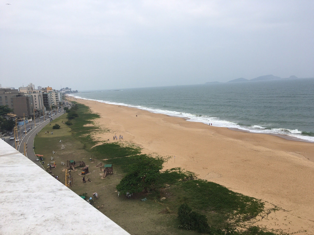 Praia dos Cavaleiros景点图片