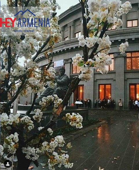 The Armenian National Academic Theater of Opera and Ballet named after Alexander Spendiaryan-埃里温必去景点