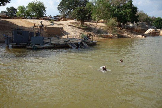 Manambolo River景点图片
