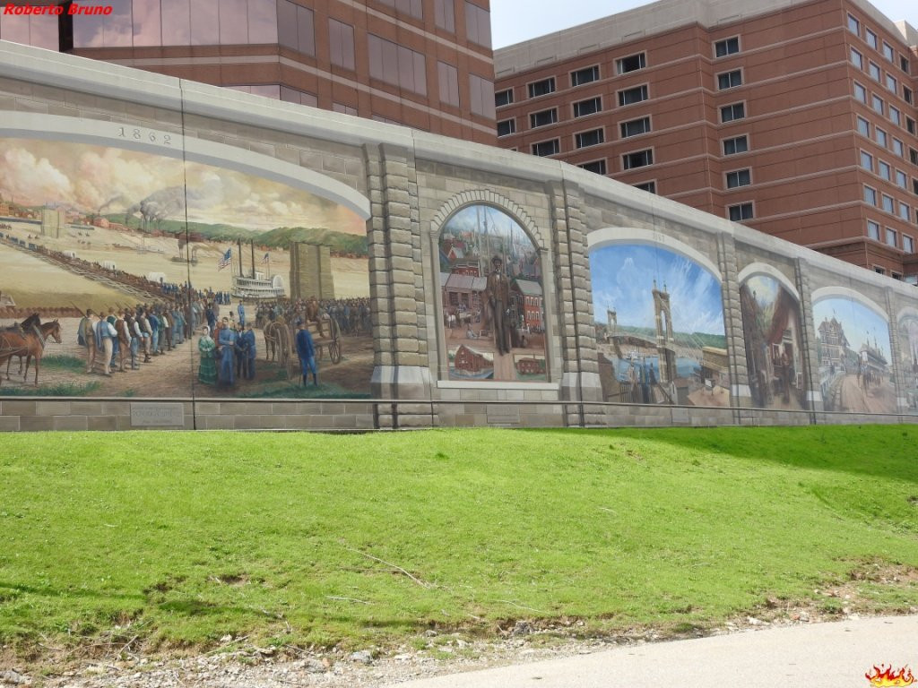 Roebling Murals on the Floodwalls of Covington, KY-卡温顿必去景点