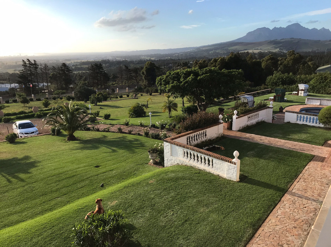 Apricot Gardens Boutique Guesthouse主图