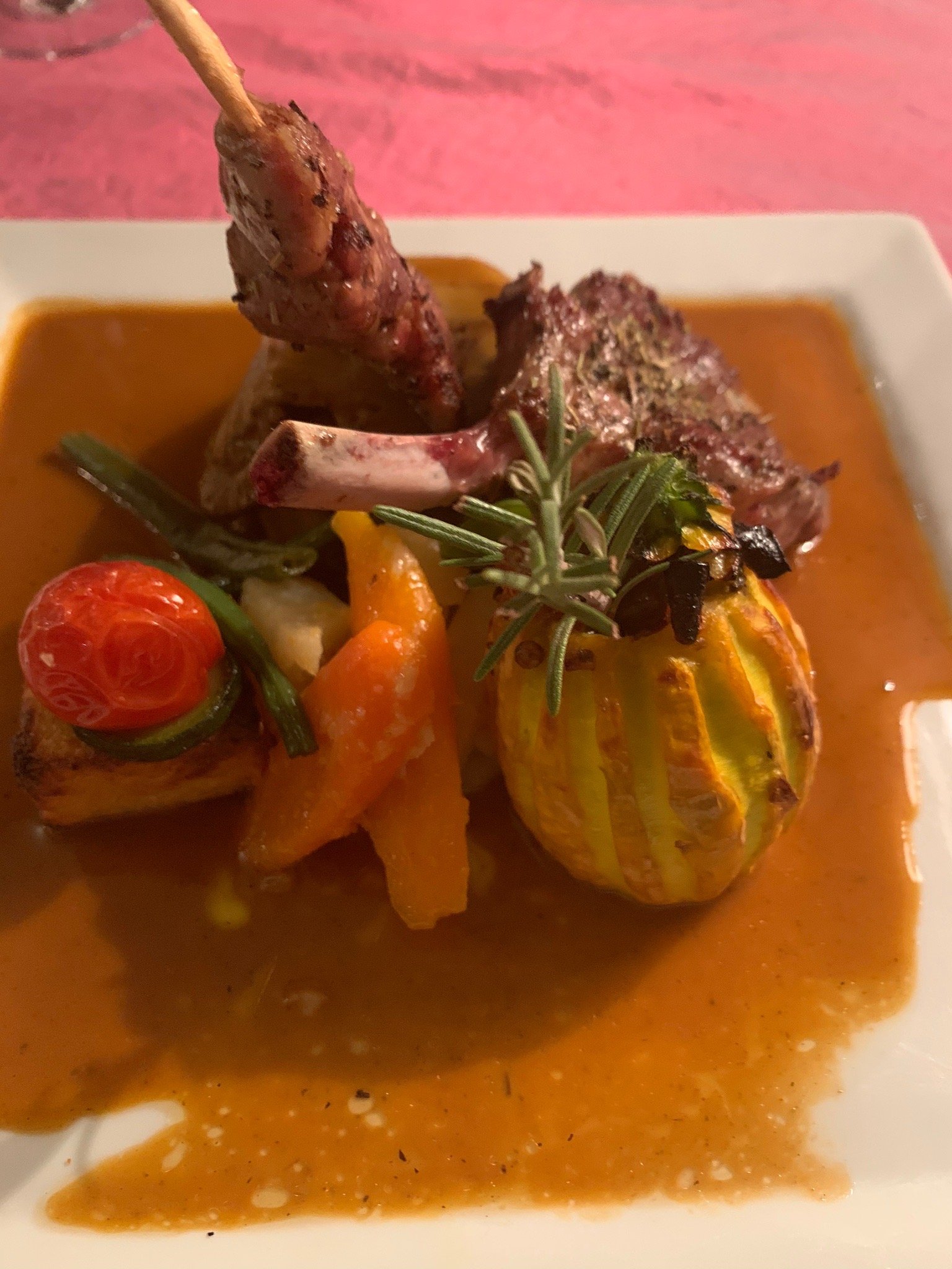 Logis Auberge de Tavel-官方