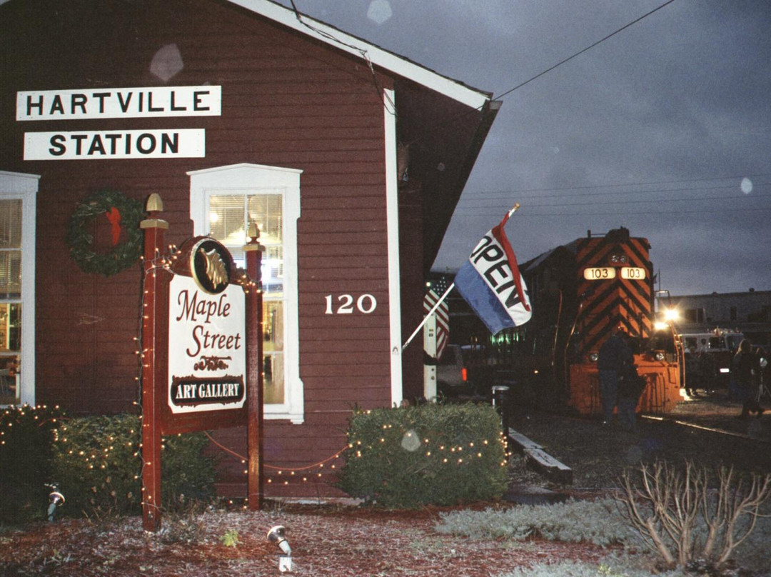 Maple Street Art Gallery