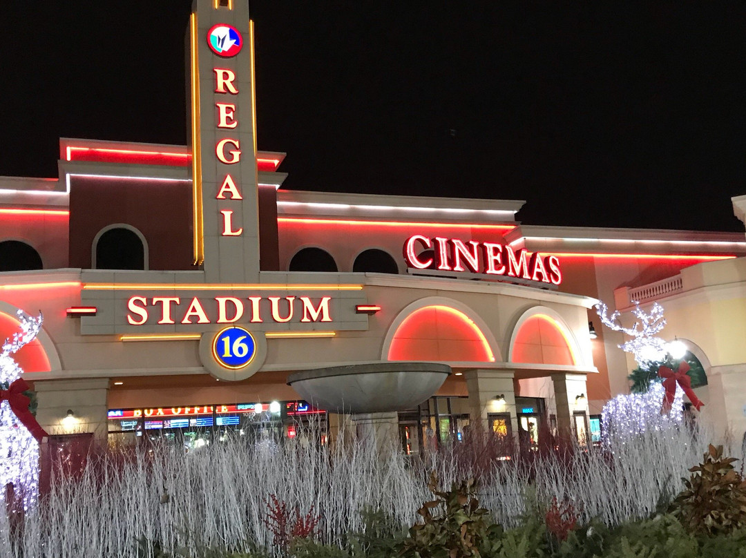 Regal Deer Park Stadium 16 IMAX & RPX景点图片