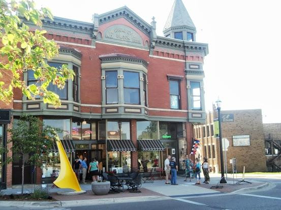 Water Street Glassworks-Benton Harbor必去景点