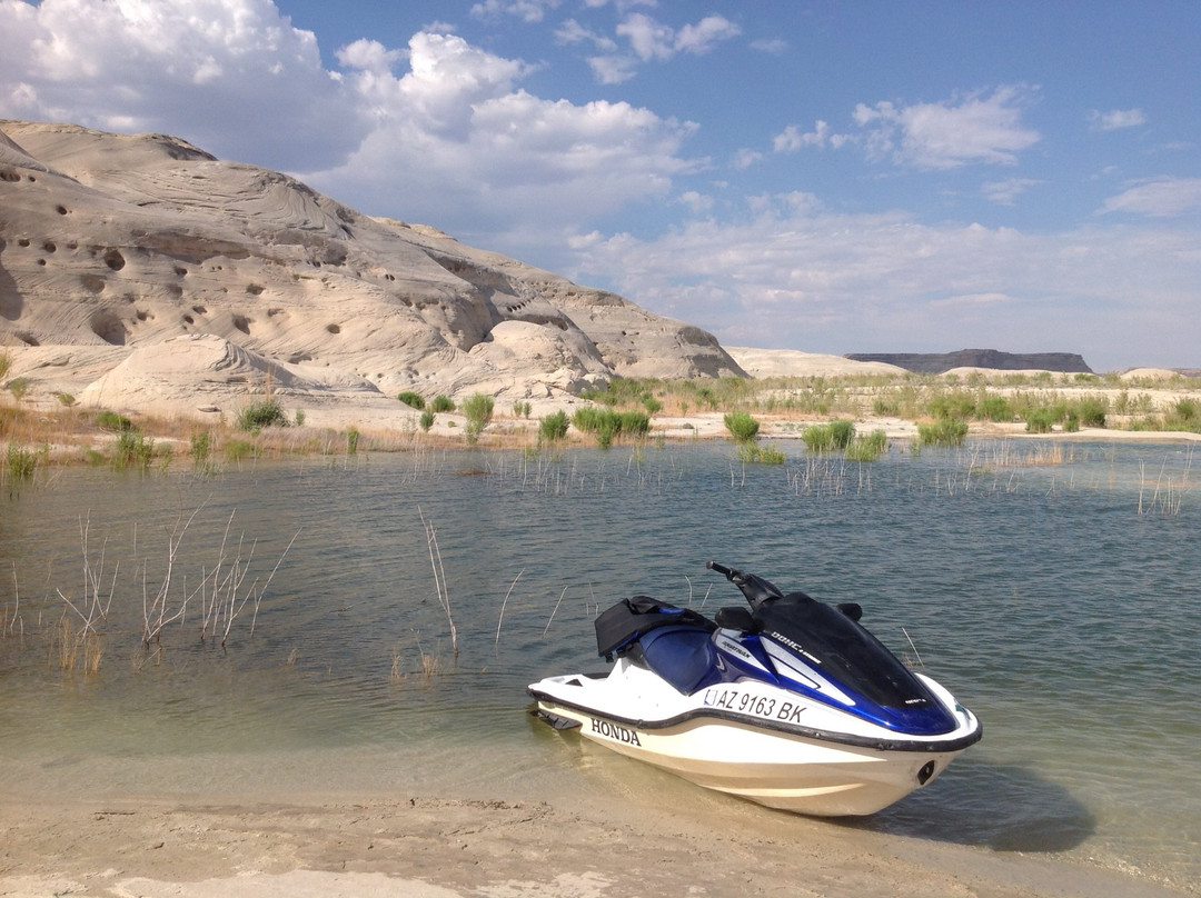 B & T Marine-佩吉必去景点