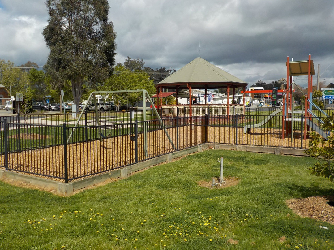 Seymour Visitor Information Centre景点图片