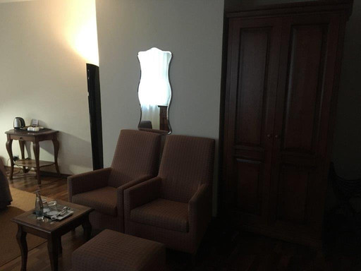 斯卡瑞兹旅馆主图