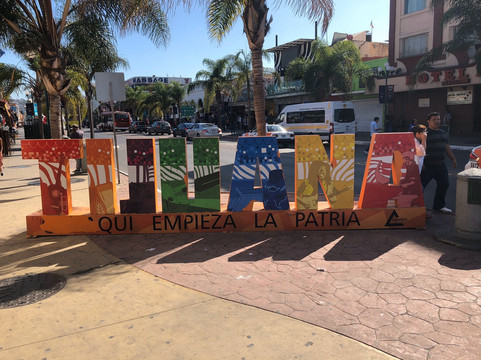 Border Tours-圣地亚哥必去景点