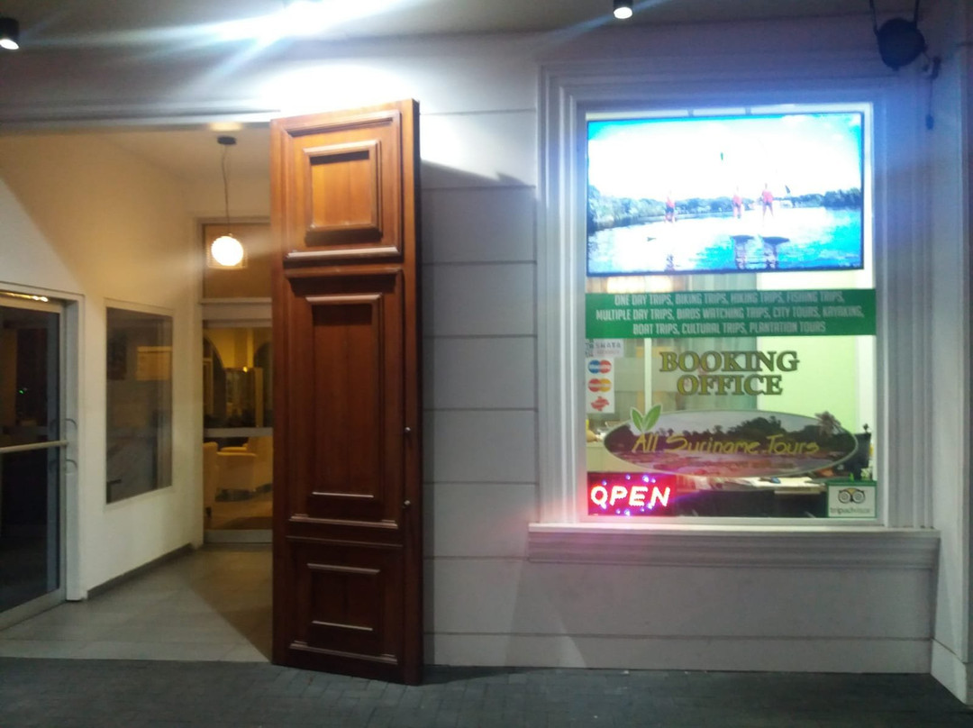 All Suriname Tours-帕拉马里博必去景点