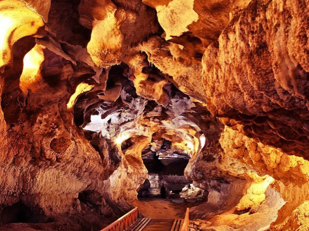 Katalehkhour Cave-Garmab必去景点