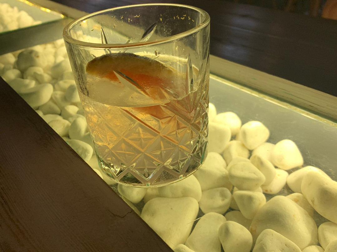 Es*Co*Bar Espresso Cocktail Bar-莱夫卡扎必去景点