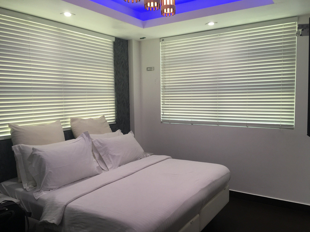 机场海滩酒店主图