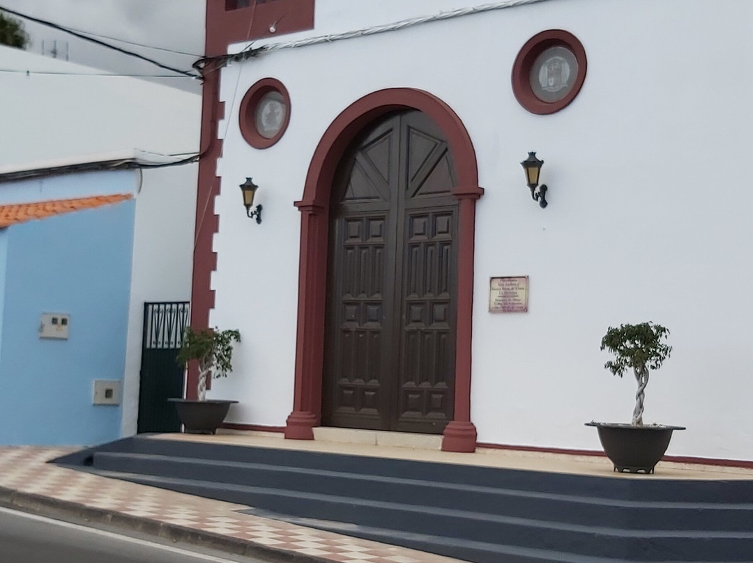 Iglesia de San Andrés y Santa Rosa de Lima