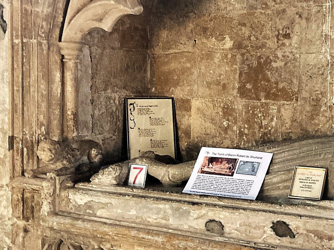 The Tomb Of Baron Robert De Shurland景点图片