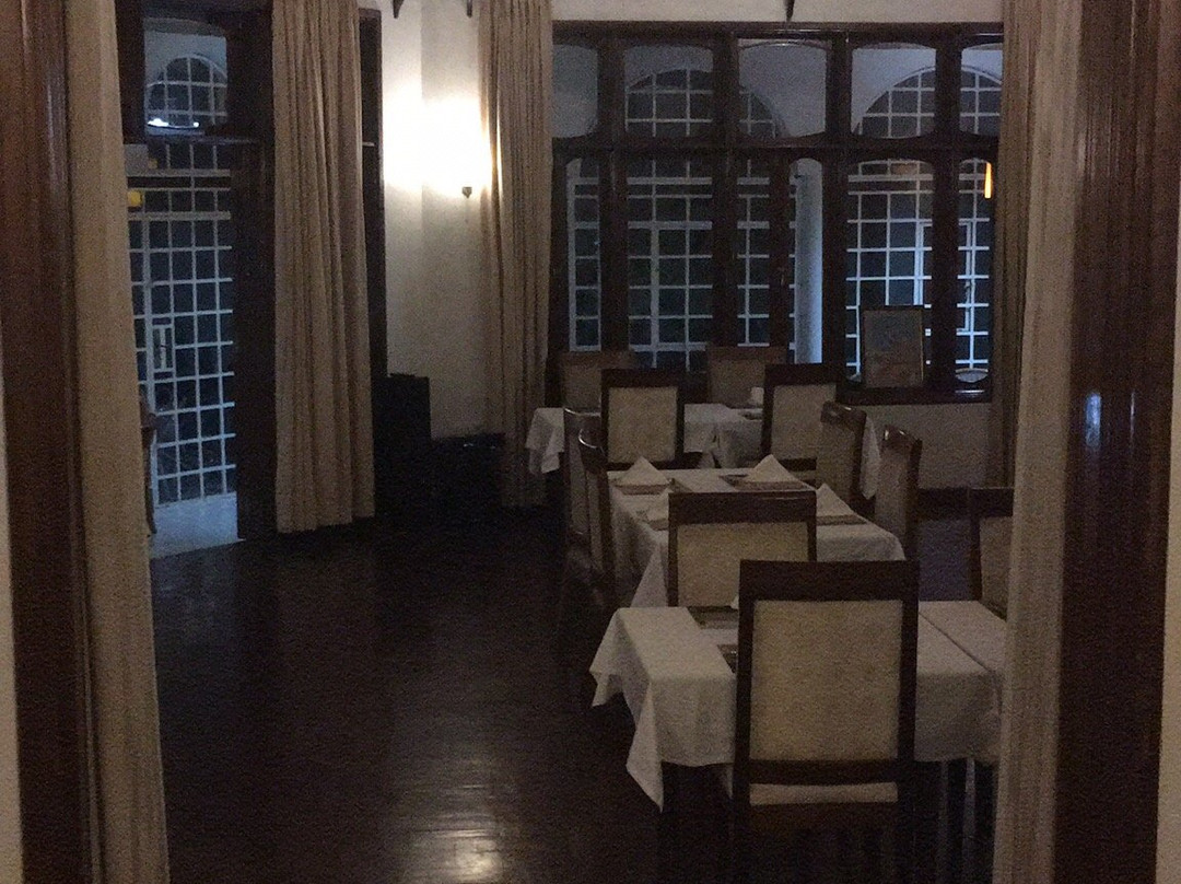 Lavington Hill House主图