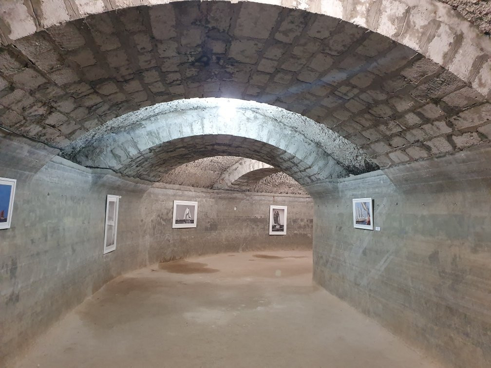 WWII Underground Shelter-Adamas必去景点