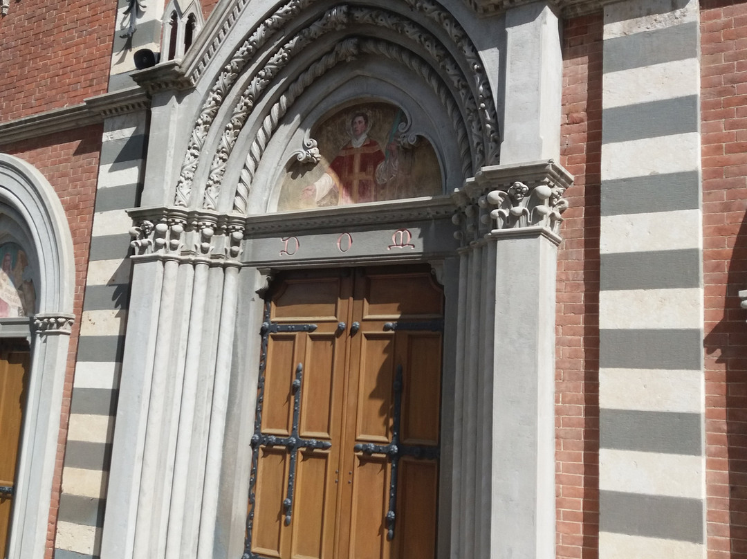 Chiesa di San Lorenzo-Castiglione Falletto必去景点