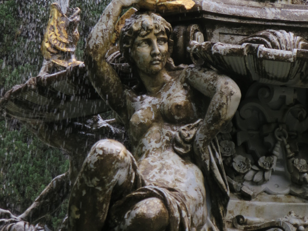 Night Goddess Fountain-Hurzuf必去景点