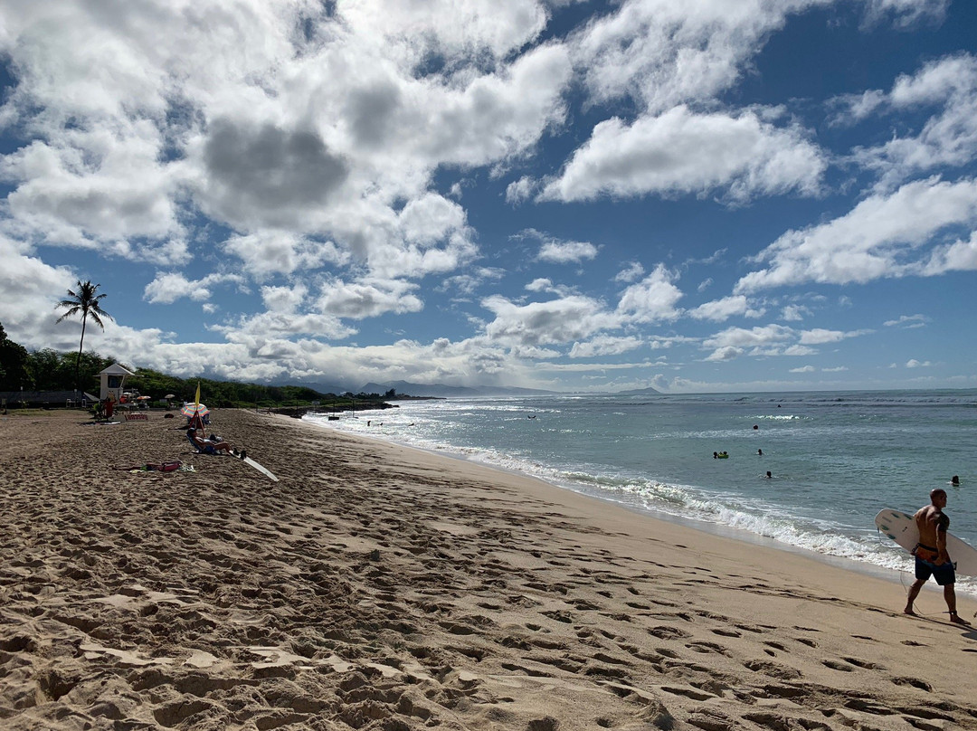 White Plains Beach景点图片