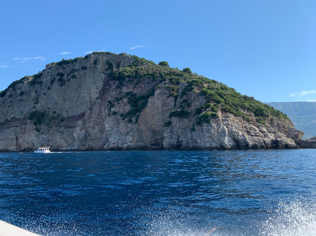 Montenegro Yacht Excursions-Bar必去景点