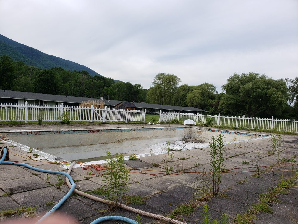 Weathervane Motel主图