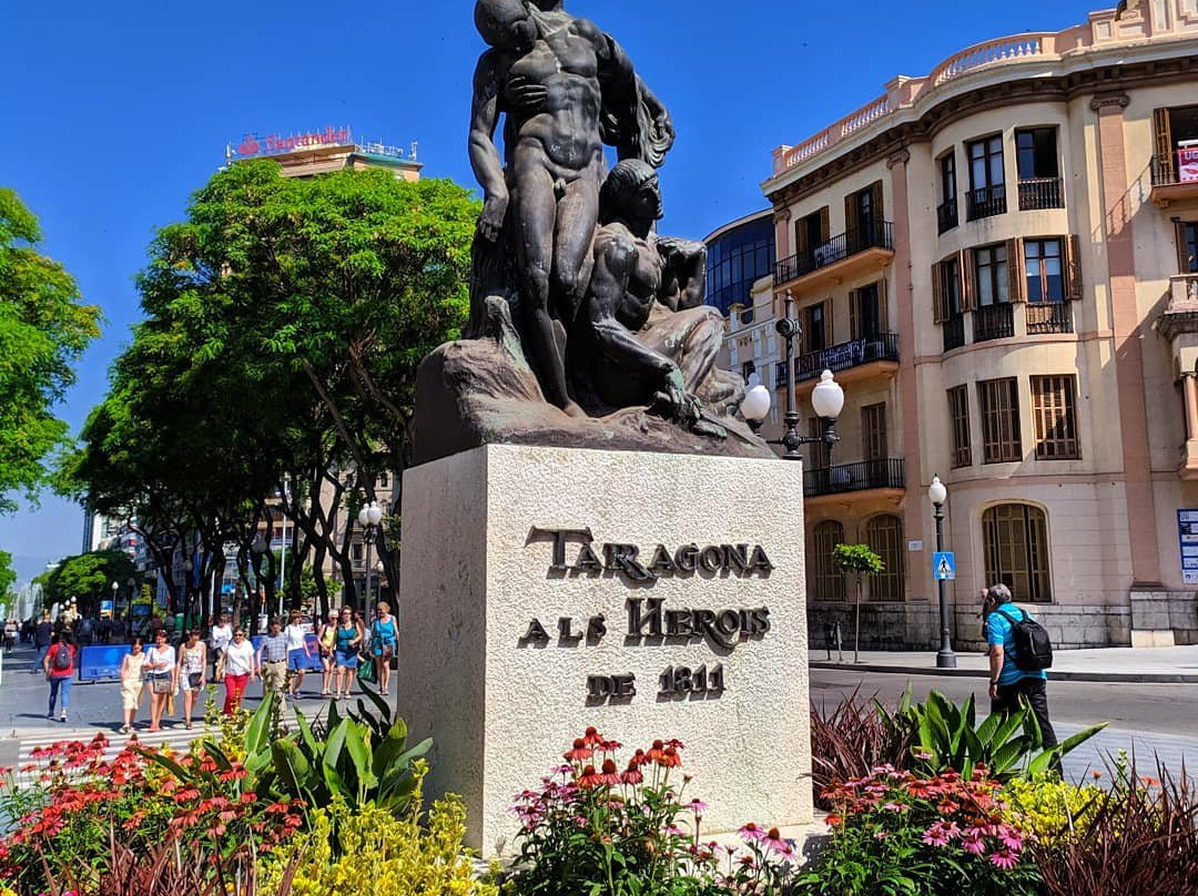 Dorada Travel-萨洛必去景点