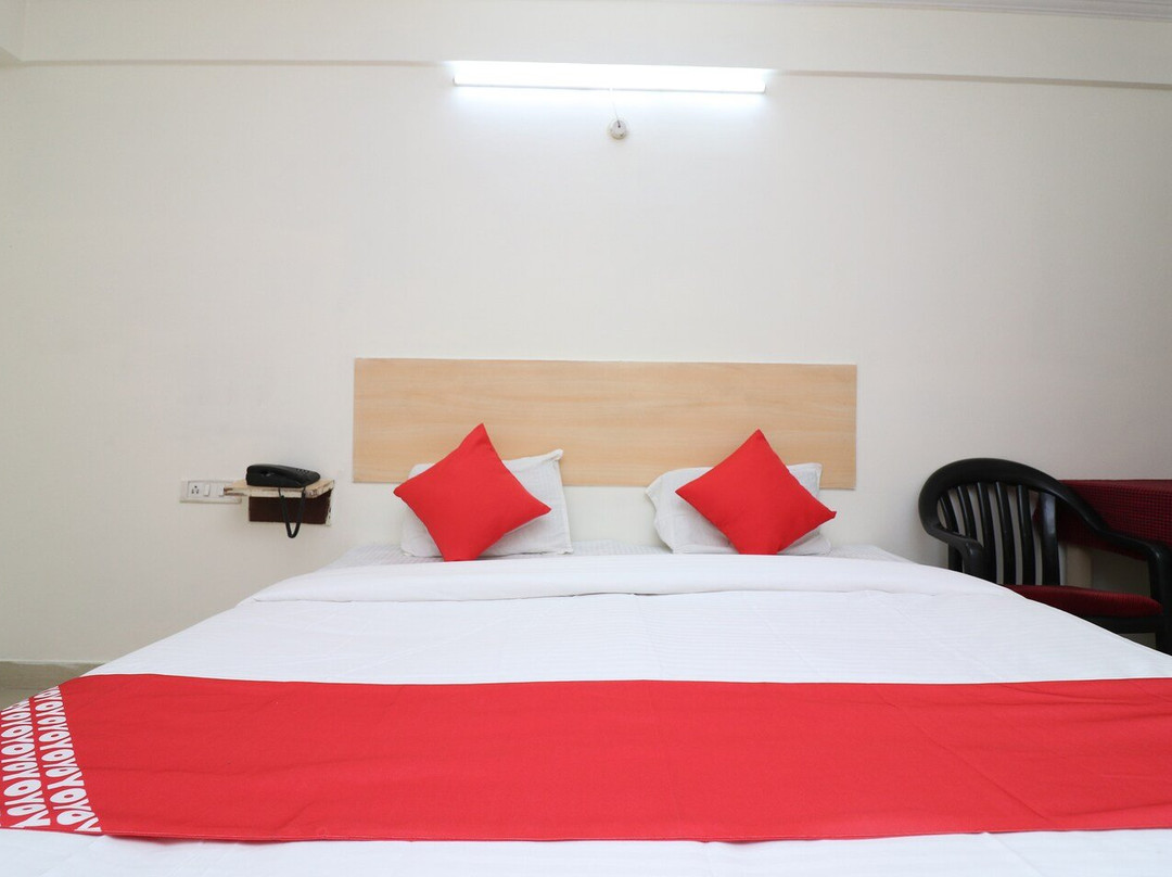 OYO 23694 Hotel Shikhar Palace主图