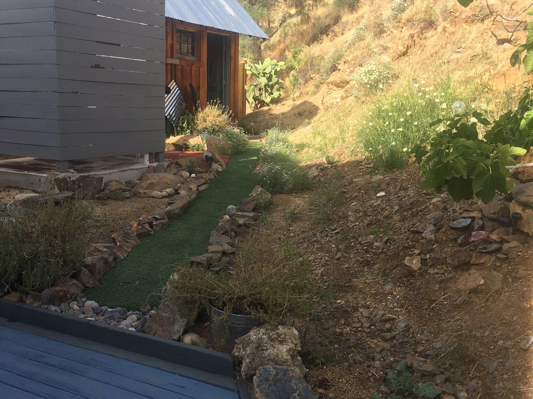 Sacred Mountain River Suites主图