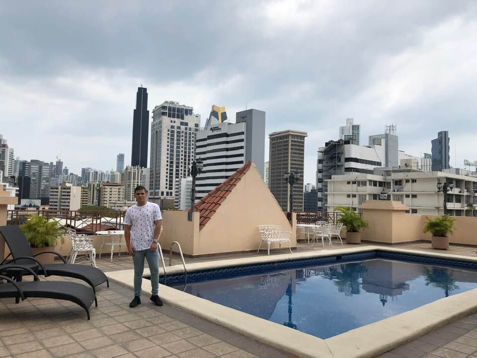 珊瑚套房酒店主图