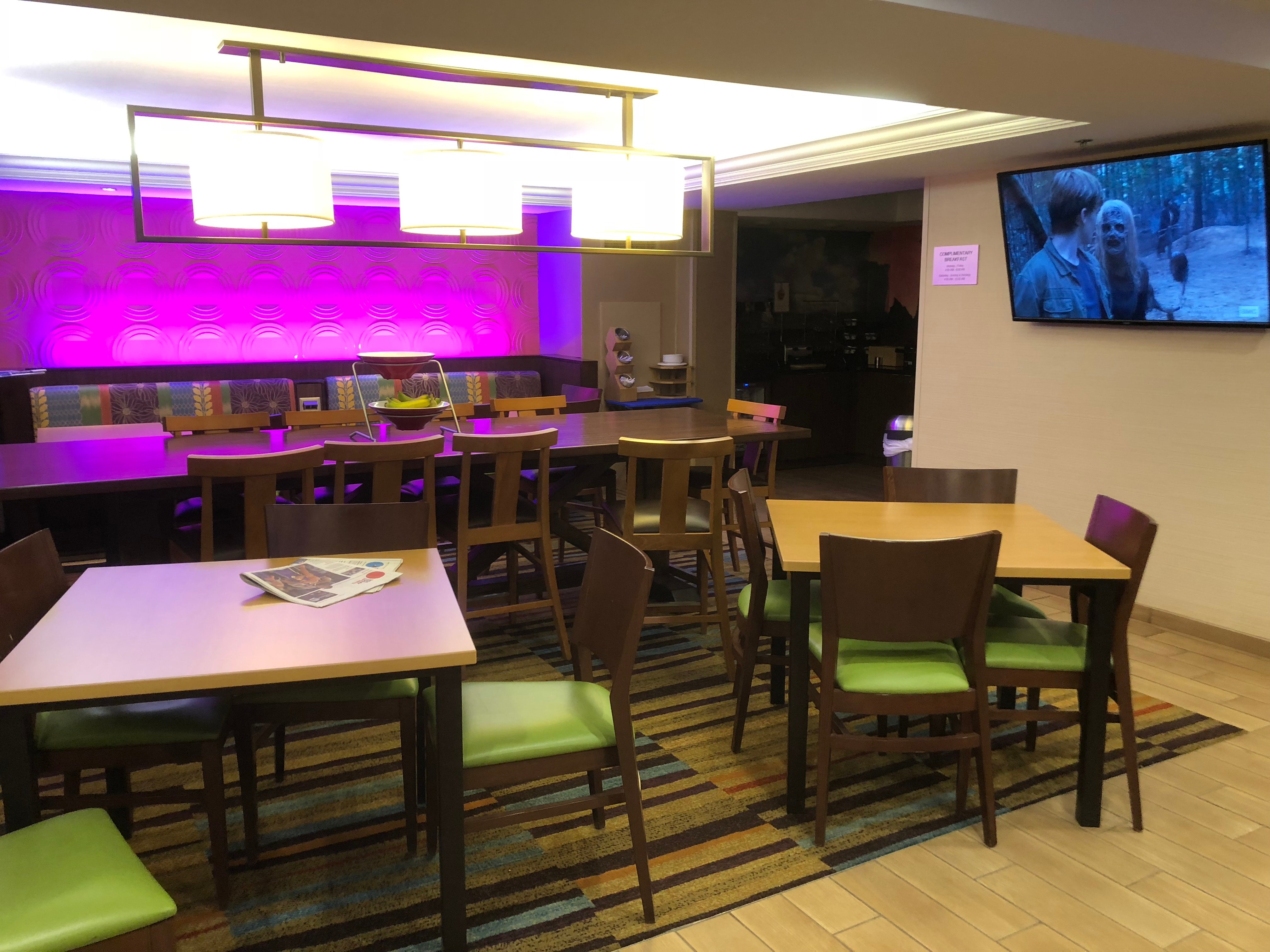 Fairfield Inn Rochester Airport-餐饮