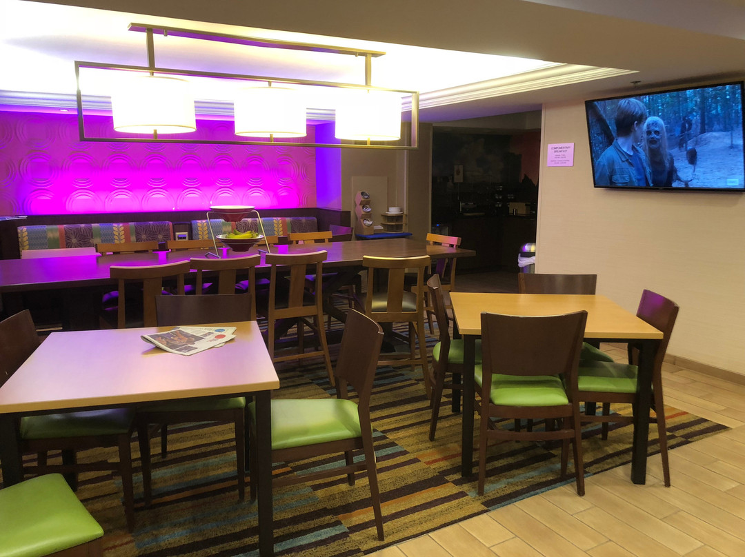 Fairfield Inn Rochester Airport主图