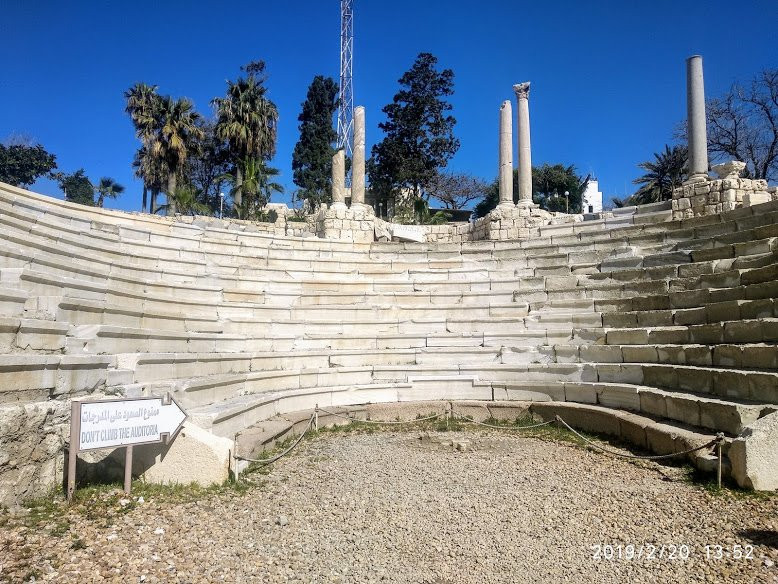 Ancient Roman Amphitheater景点图片