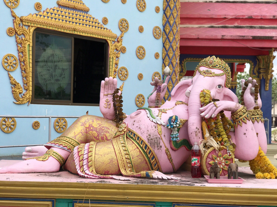 Wat Hua Thanon-昔罗必去景点