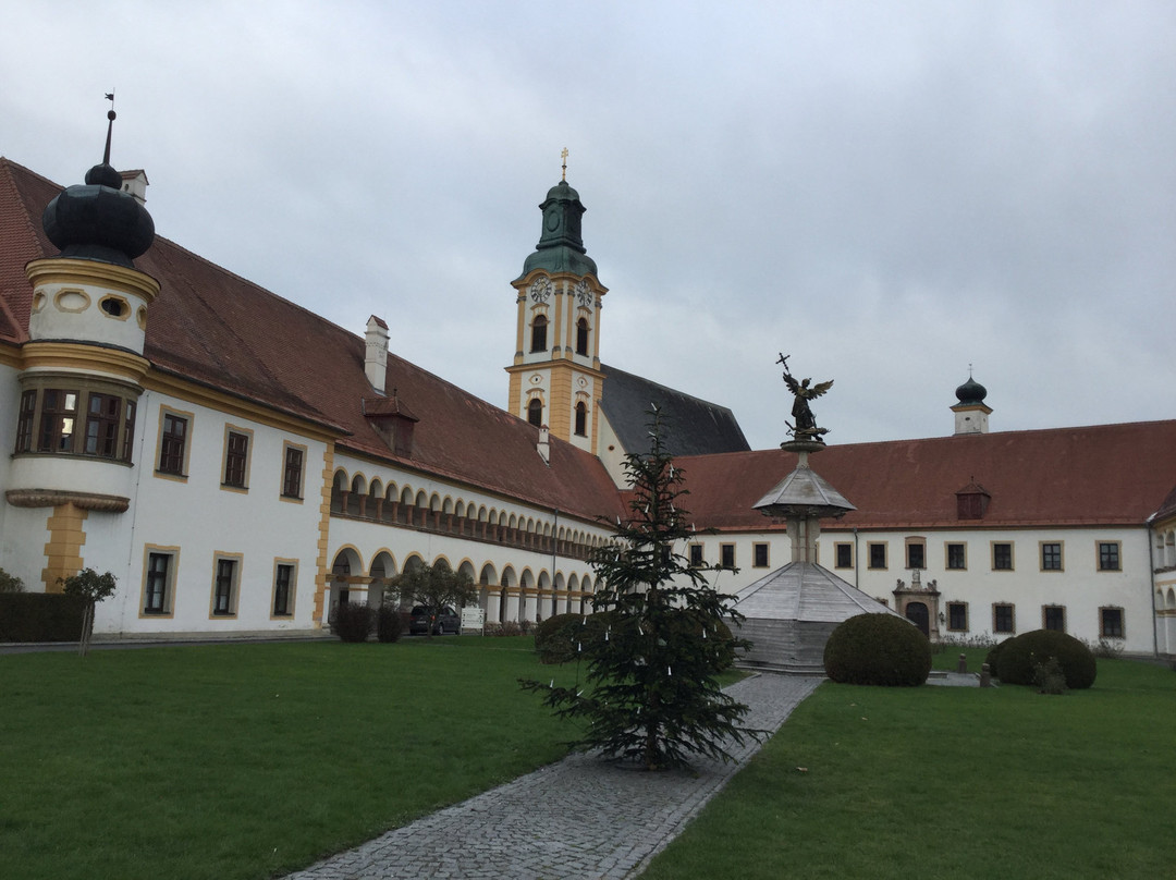 Stift Reichersberg景点图片