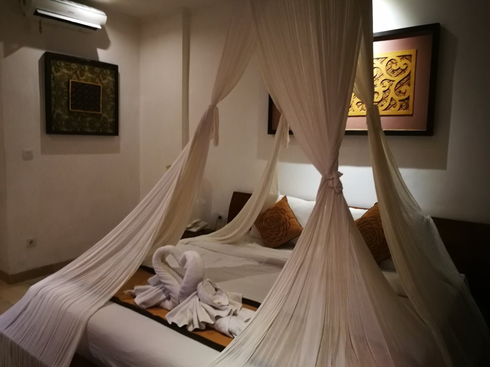 索尼娅乌布别墅酒店主图