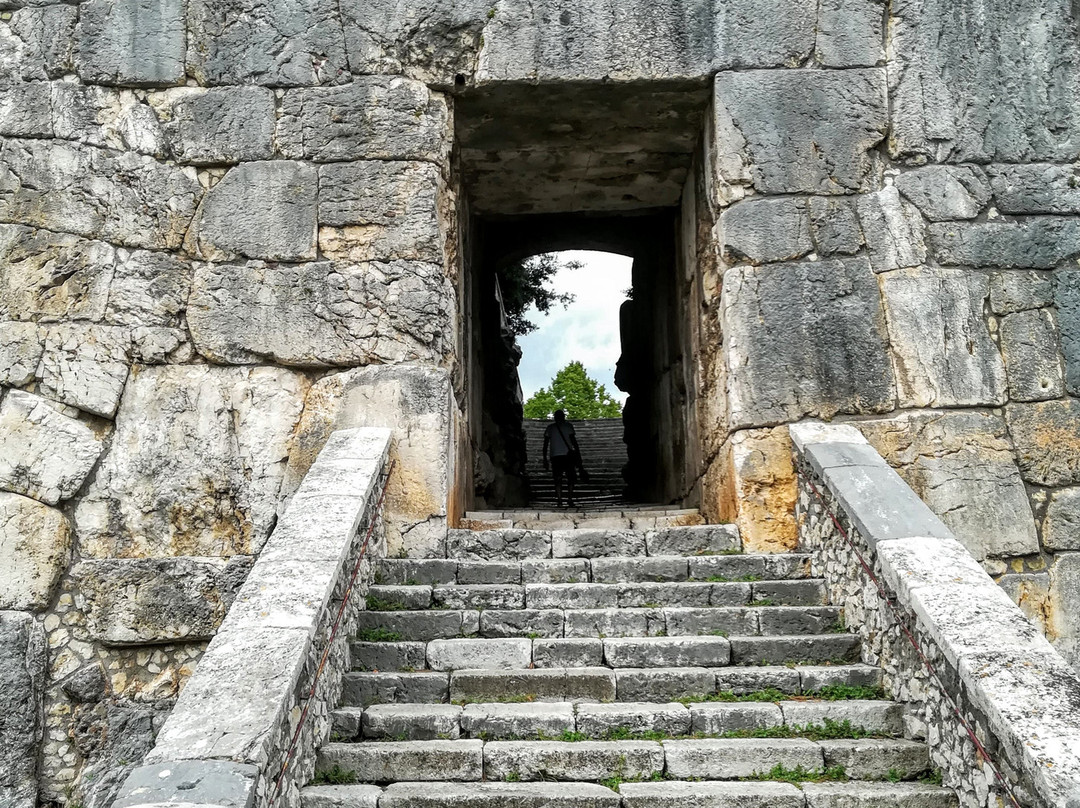Mura poligonali urbane di Alatri-Alatri必去景点