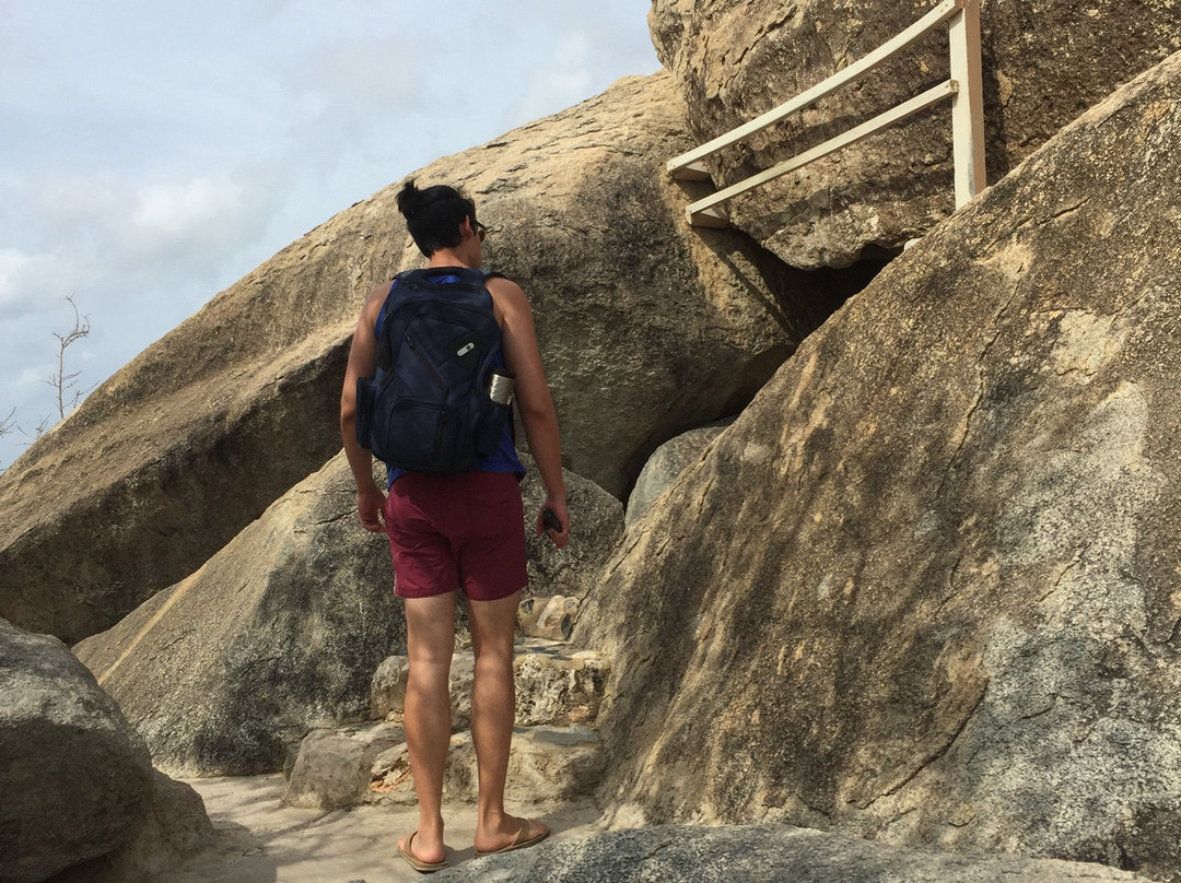 Ayo Rock Formations-奥腊涅斯塔德必去景点