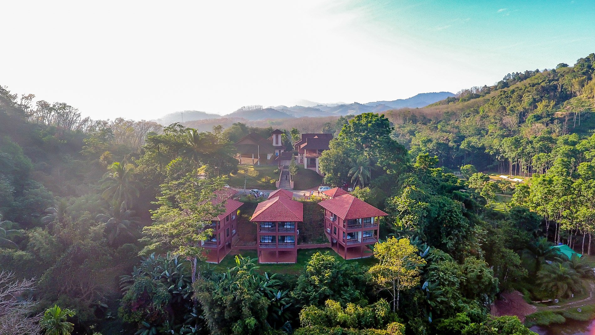 Yaowawit School, Lodge & Farm-官方