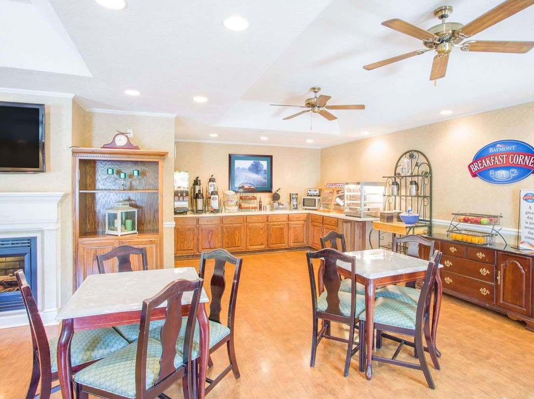 Baymont by Wyndham Martinsville主图