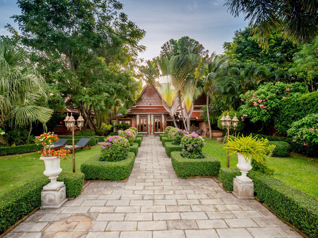 Royal Thai Villa Phuket主图