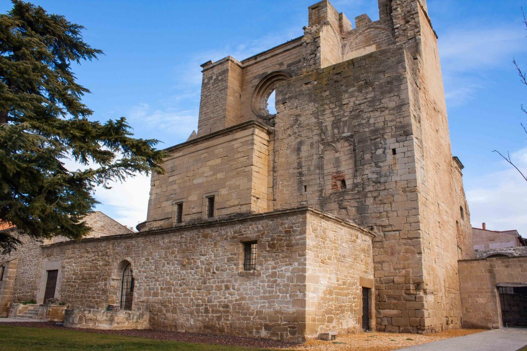 Agoncillo旅游景点-Ruinas de San Pedro