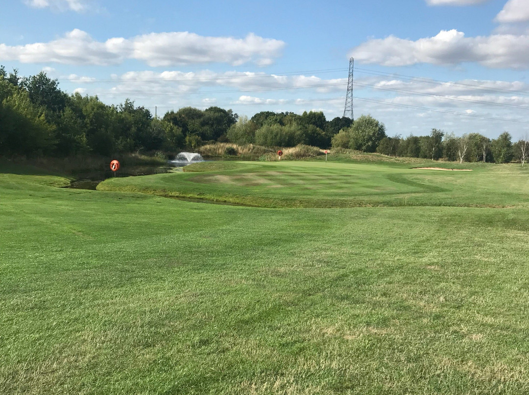 Aston Wood Golf Club-萨顿科尔菲尔德必去景点